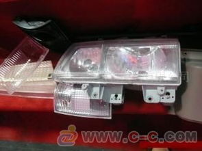 汽車工業的精密基石 大燈、內外飾件、配件與橡膠制品模具